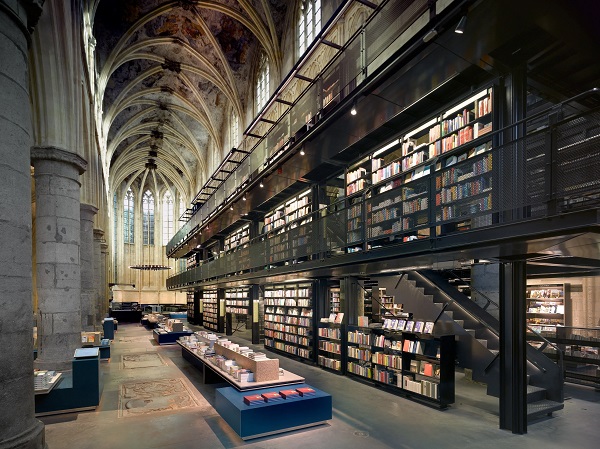 9 Peculiar Bookstores Around the World